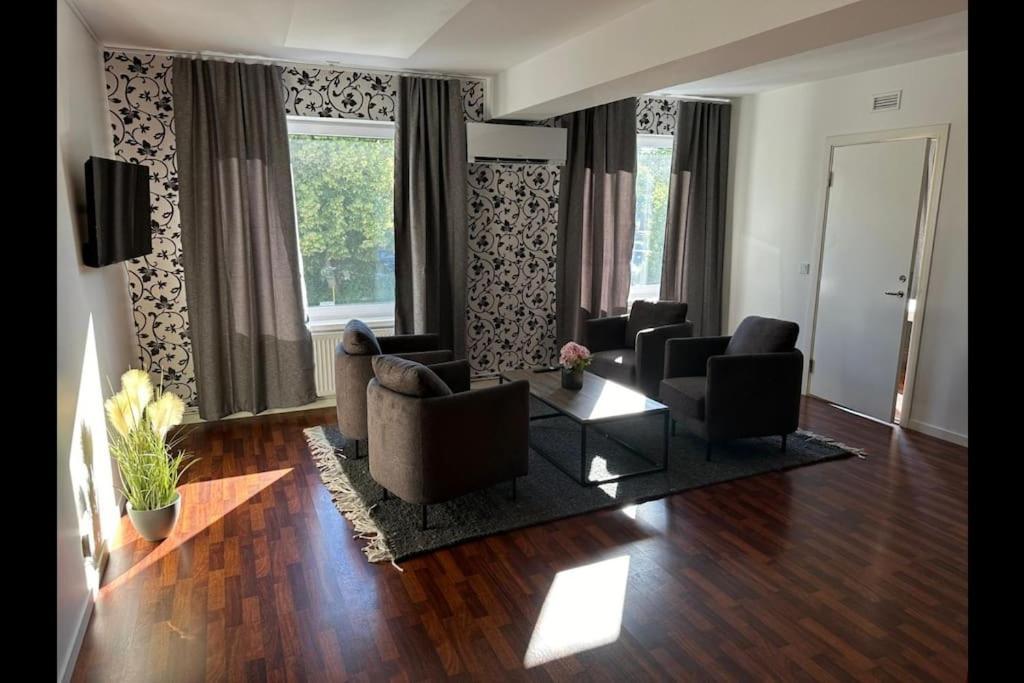 Nr4 Pa Sparet Norrköping Exteriör bild